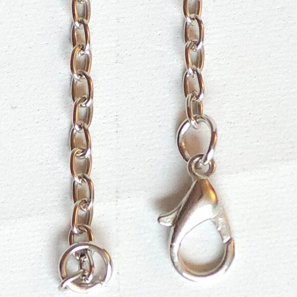 VINTAGE BLACK WHITE HORSE pendant Silver tone necklace 20" - Picture 2 of 4